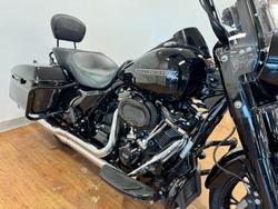 2019 Harley-Davidson FLHRXS ROAD KING SP CUSTOM Black