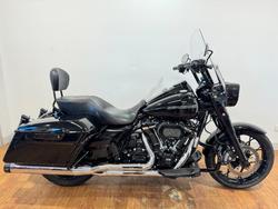 Harley-Davidson FLHRXS Road King SP Custom