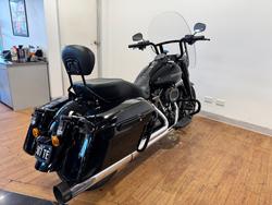 2019 Harley-Davidson FLHRXS ROAD KING SP CUSTOM Black