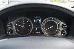 2019 Toyota Landcruiser VX VDJ200R 4X4 Dual Range Glacier White
