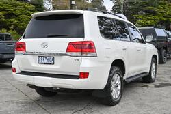 2019 Toyota Landcruiser VX VDJ200R 4X4 Dual Range Glacier White
