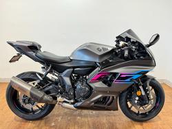 Yamaha YZF-R7LA