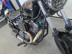 2013 Yamaha BOLT Black