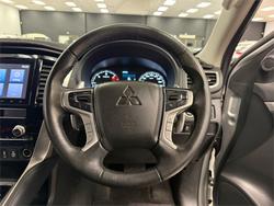 2021 Mitsubishi Pajero Sport GLS