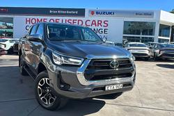 2022 Toyota Hilux SR5