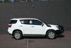 2018 Isuzu MU-X LS-T