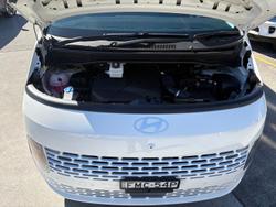 2024 Hyundai STARIA LOAD