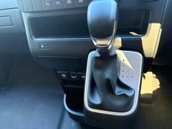 2024 Hyundai STARIA LOAD