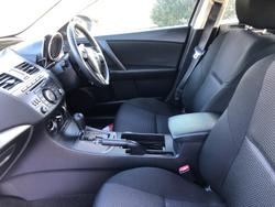 2013 Mazda 3 Neo