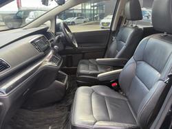 2015 Honda Odyssey VTi-L