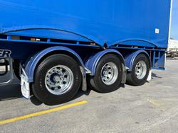 2015 Maxitrans St3 34 Pallet B Sd Ezi-Liner, Bpw