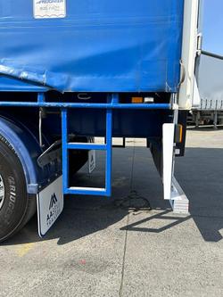 2015 Maxitrans St3 34 Pallet B Sd Ezi-Liner, Bpw