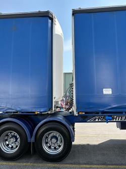 2015 Maxitrans St3 34 Pallet B Sd Ezi-Liner, Bpw