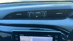 2022 Toyota Hilux Rugged X