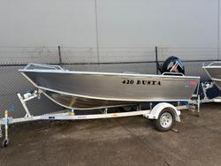 2027 QUINTREX 420 Busta