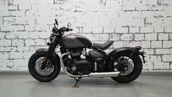 2026 Triumph Bonneville Bobber Bobber Black
