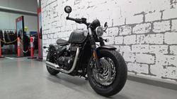 2026 Triumph Bonneville Bobber Bobber Black