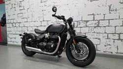 2026 Triumph Bonneville Bobber Bobber Black