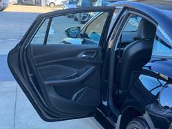 2024 MG MG5 Essence
