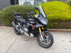 2022 BMW Motorrad R 1250 R TRIPLE BLACK Black