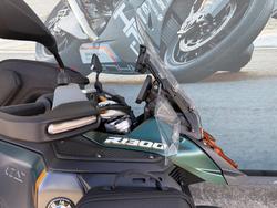 2025 BMW Motorrad R 1300 GS ADVENTURE OPTION 719 Aurelius Green Metallic Matt
