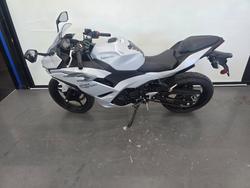 2024 Kawasaki 2024 Kawasaki 500CC Ninja 500 White
