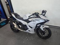 2024 Kawasaki 2024 Kawasaki 500CC Ninja 500 White