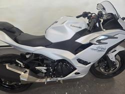 2024 Kawasaki 2024 Kawasaki 500CC Ninja 500 White