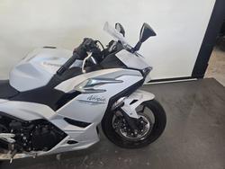 2024 Kawasaki 2024 Kawasaki 500CC Ninja 500 White