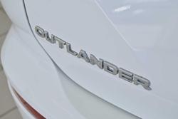 2025 Mitsubishi Outlander LS