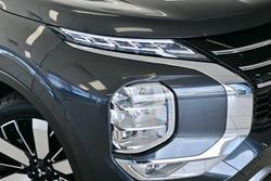 2025 Mitsubishi Outlander Exceed Tourer
