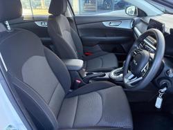 2024 Kia Cerato S