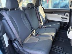 2024 Kia Carnival S