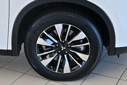 2025 Mitsubishi Outlander LS