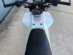 2018 HUSQVARNA VITPILEN 401 White