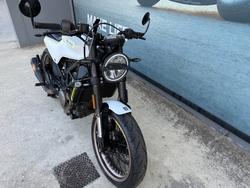 2018 HUSQVARNA VITPILEN 401 White