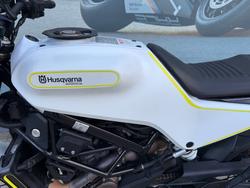 2018 HUSQVARNA VITPILEN 401 White
