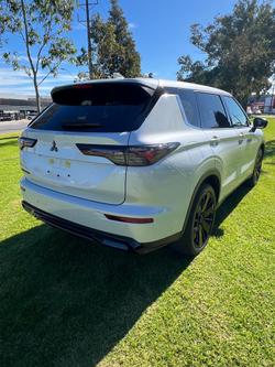 2026 Mitsubishi Outlander Black Edition ZM MY26 White Diamond