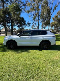 2026 Mitsubishi Outlander Black Edition ZM MY26 White Diamond