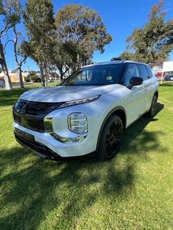2026 Mitsubishi Outlander Black Edition ZM MY26 White Diamond