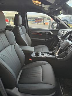 2025 Isuzu MU-X X-TERRAIN MY25.5 4X4 Dual Range Basalt Black