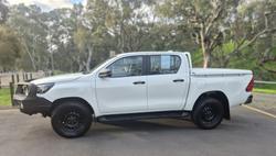 2021 Toyota Hilux SR