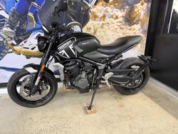 2022 Triumph TRIDENT 660 BLACK