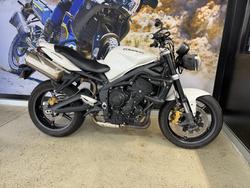 2012 Triumph STREET TRIPLE WHITE
