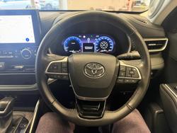 2024 Toyota Kluger Grande