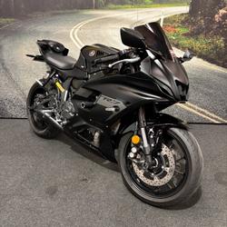 2024 Yamaha YZF-R7LA Black