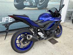 2024 Yamaha YZF-R3 Blue