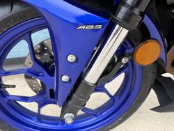 2024 Yamaha YZF-R3 Blue
