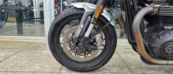 2022 Triumph Speed Twin 1200 Speed Twin Black