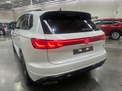 2026 Volkswagen Touareg 210TDI Wolfsburg Edition